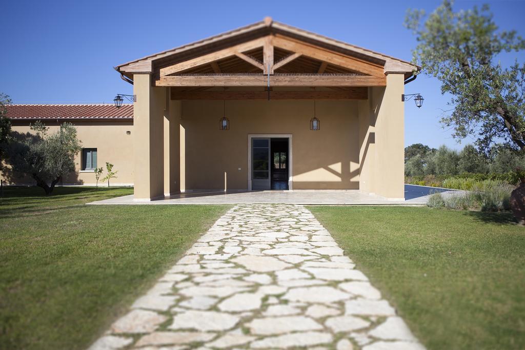 Agriturismo Tra Gli Ulivi, Chiappini Villa Bolgheri Exterior photo